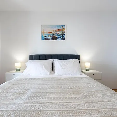 Apartment Mrkan 2 *